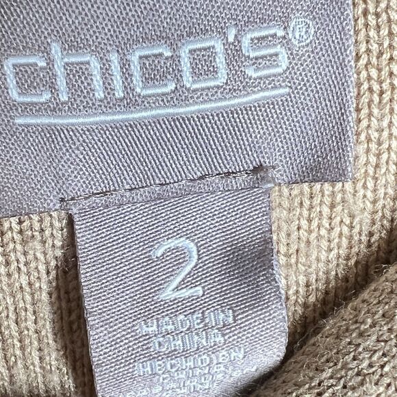 Chico's Knit Top Sz 2-Large Tan 3/4 Sleeve Gold Buttons At Shoulder - Picture 7 of 8